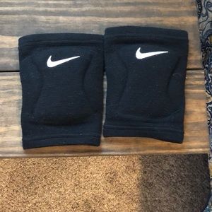 Nike volleyball knee pads